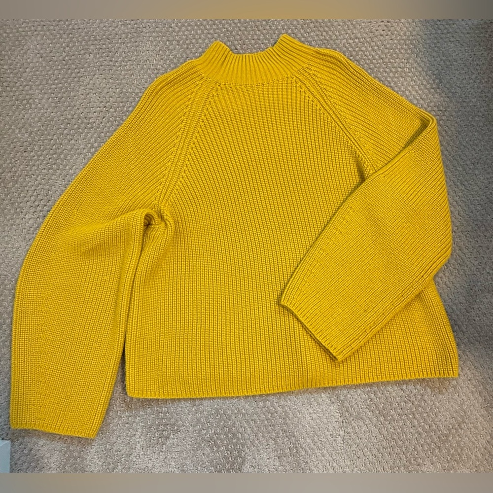 Antonio Melani Yellow Women's Knit Sweater